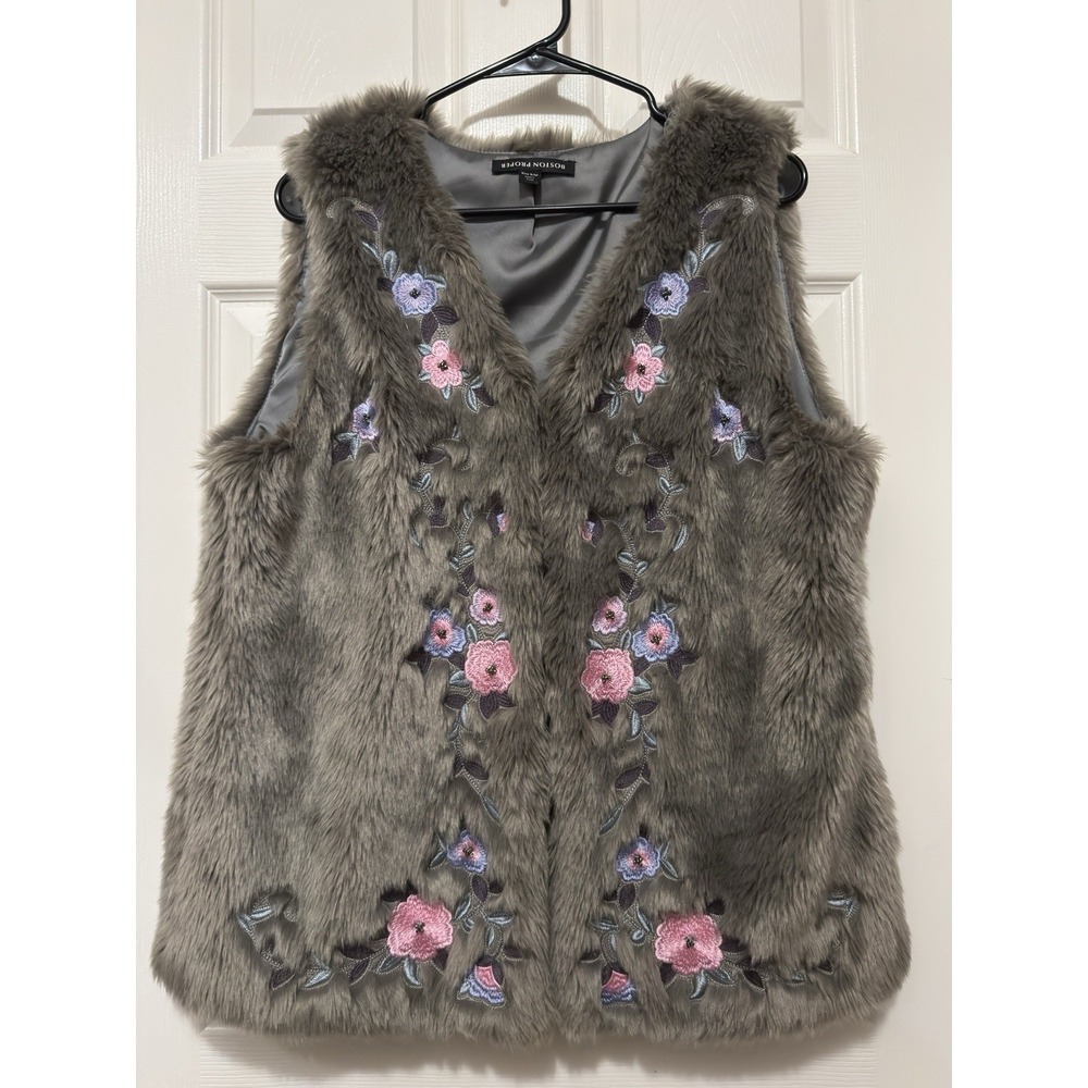 Boston Proper Gray Faux Fur Vest Embroidered Flowers S/M Women's Boho Snow Bunny